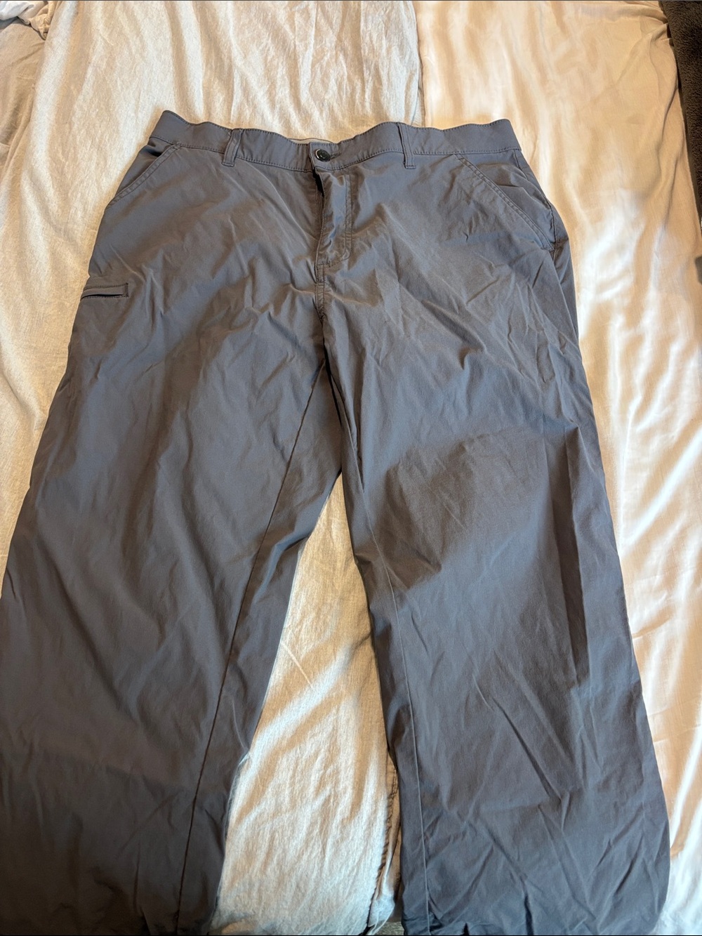 Men's Lightweight Gray Cargo Pants - Versatile Outdoor Style